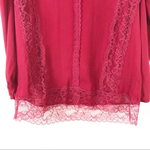 Alice + Olivia Farah Lace Silk Cold Shoulder Top - Picture 6 of 8